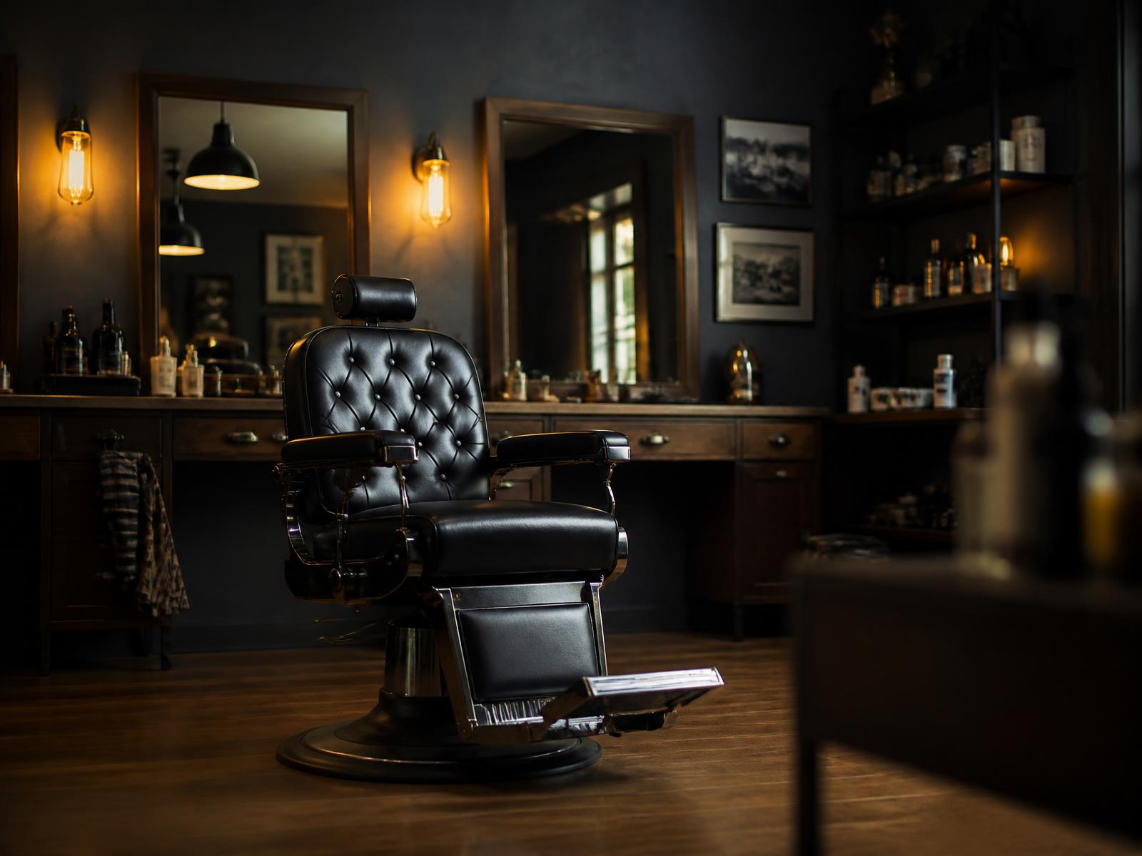 Interior de barbearia moderna com cadeira de barbeiro